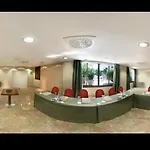 Ξενοδοχείο Nh Califa