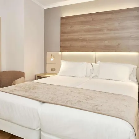 Nh Califa Hotel 4*