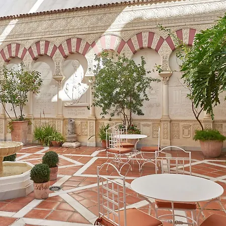 Nh 칼리파 호텔 코르도바