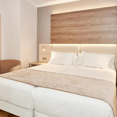 호텔 Nh 칼리파 4*