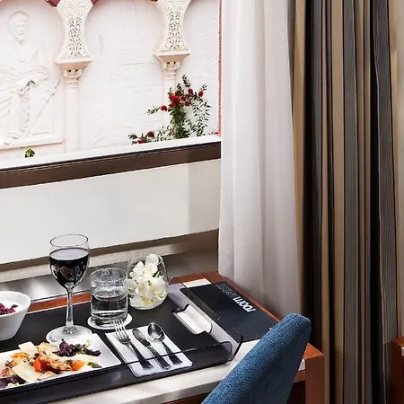Hotel Nh Califa 4*