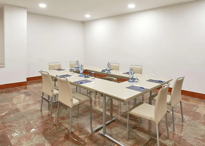 호텔 Nh 칼리파 코르도바