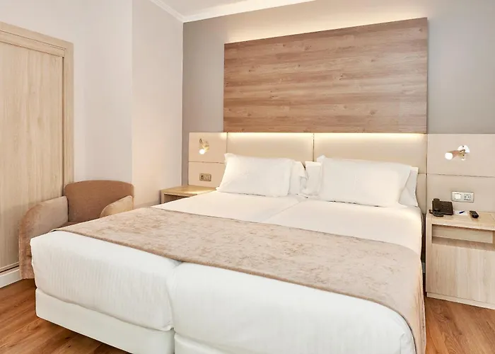 호텔 Nh 칼리파 4*