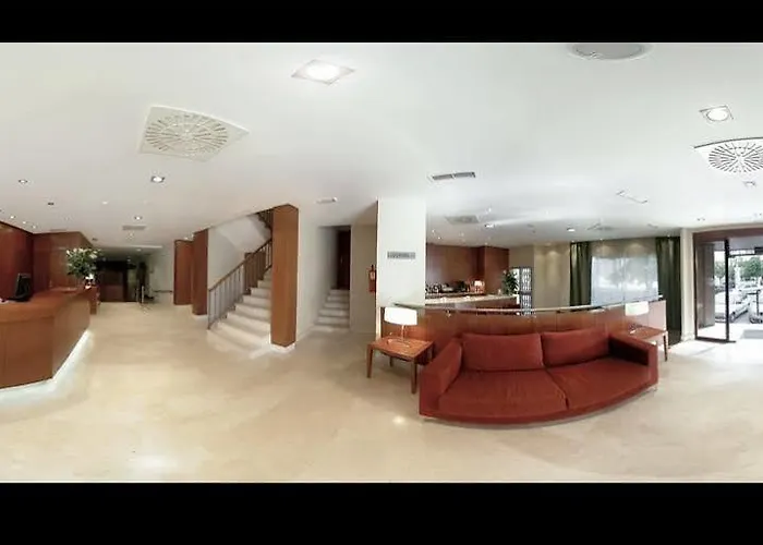 호텔 Nh 칼리파 4*