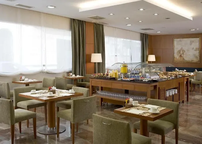 호텔 Nh 칼리파 코르도바