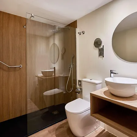 Hotel Nh Califa 4*