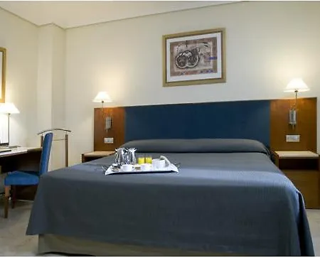 Hotel Nh Califa